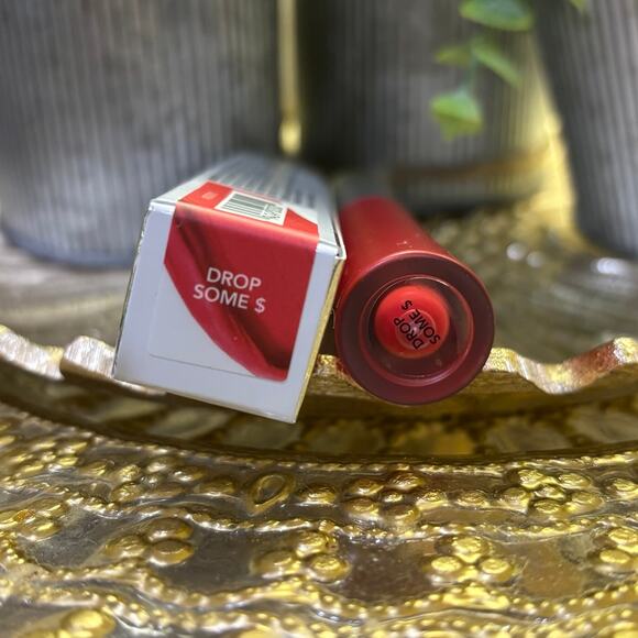 BUXOM Full On Plumping Lip MATTE Full size - Drop Some $ (True Red) New in Box - Picture 2 of 2